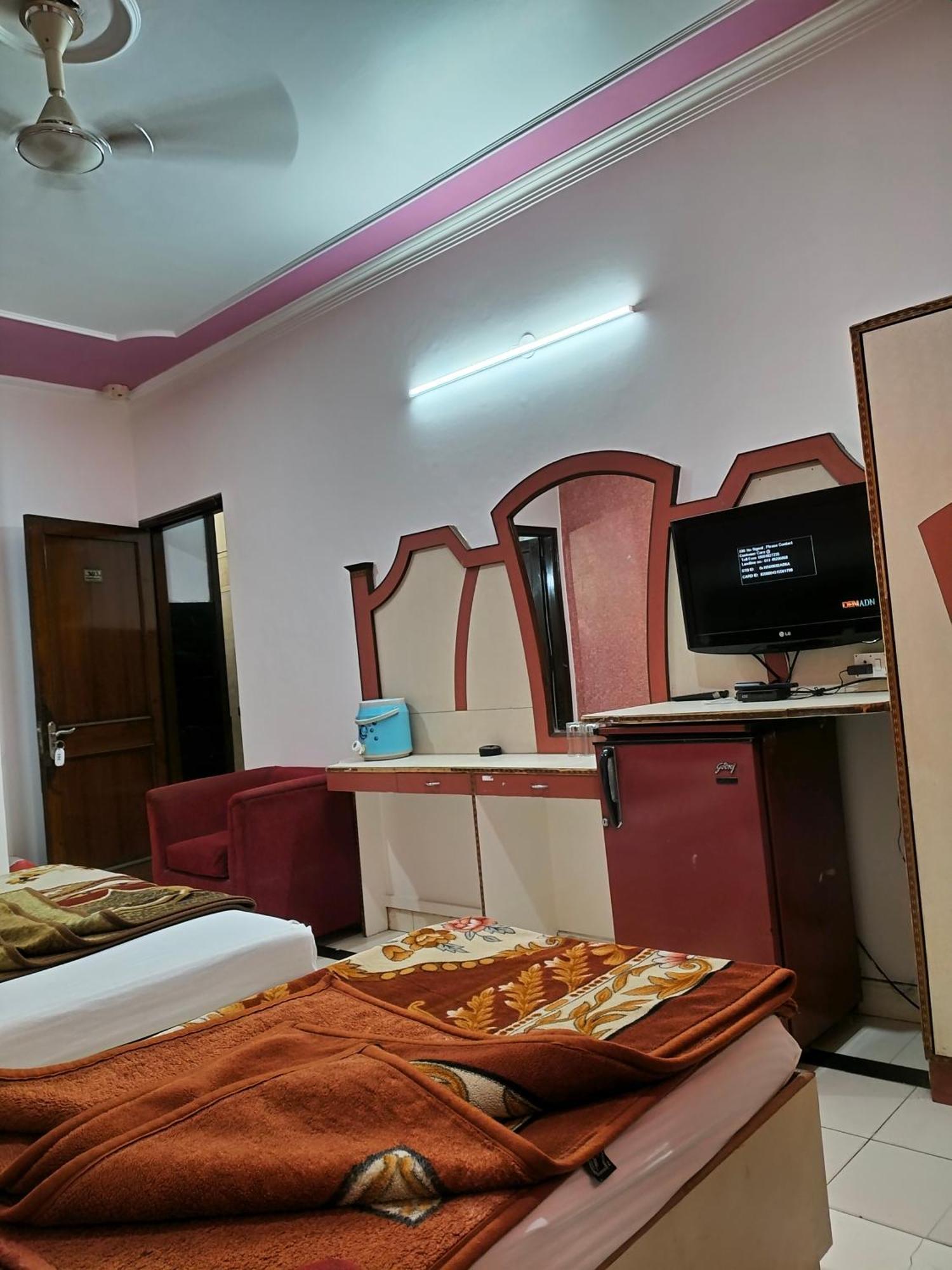 Hotel Yatri International New Delhi Bilik gambar