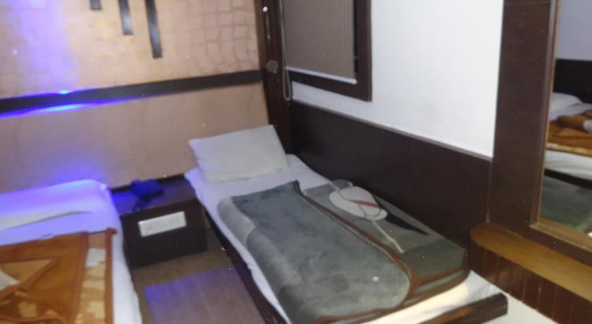 Hotel Yatri International New Delhi Luaran gambar