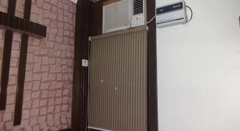 Hotel Yatri International New Delhi Luaran gambar